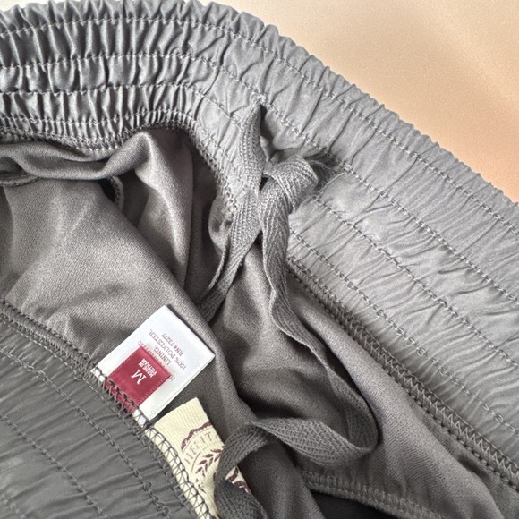 Authentic‎ American Heritage Women's Size M SO Shortie Running Shorts Black/Gray - Picture 8 of 11